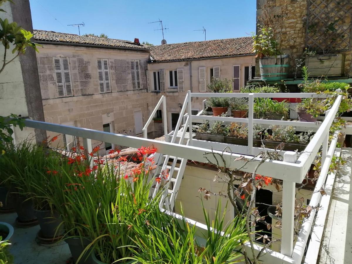 Les Volets Bleus T3 De 80 M2 Patio Privatif Apartment Rochefort  Exterior foto