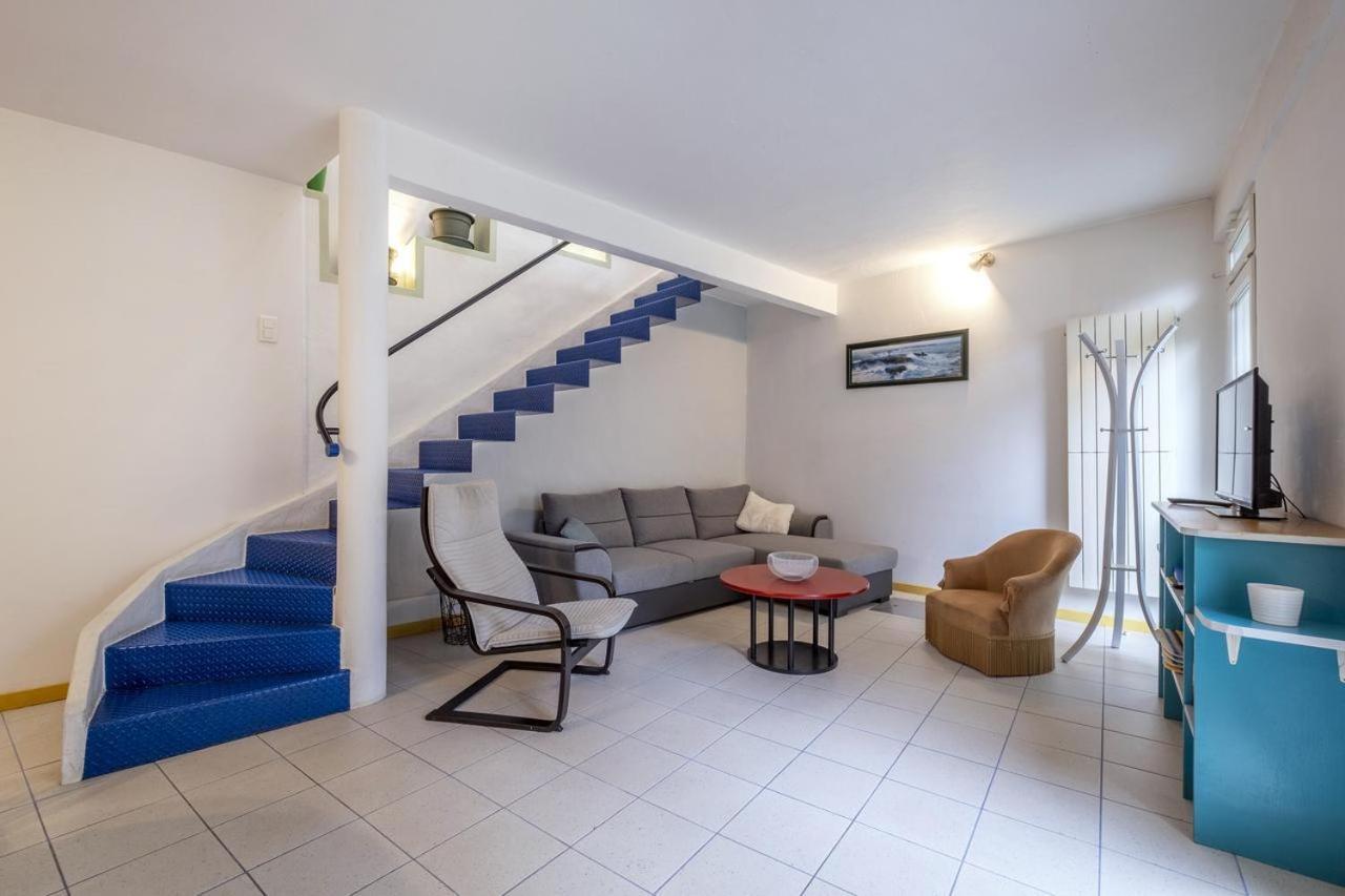 Les Volets Bleus T3 De 80 M2 Patio Privatif Apartment Rochefort  Exterior foto