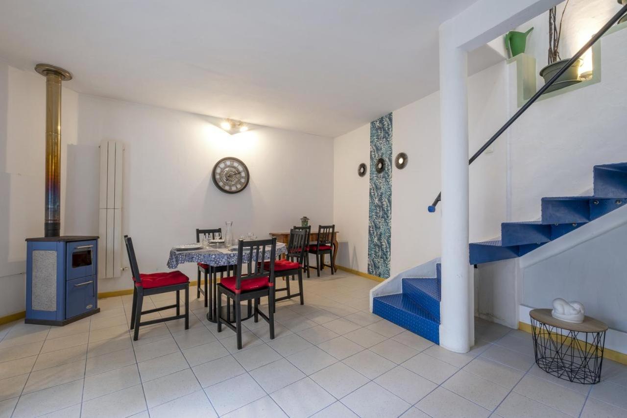 Les Volets Bleus T3 De 80 M2 Patio Privatif Apartment Rochefort  Exterior foto