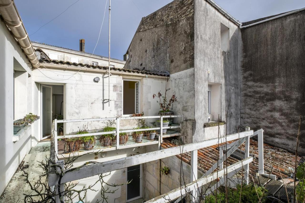 Les Volets Bleus T3 De 80 M2 Patio Privatif Apartment Rochefort  Exterior foto